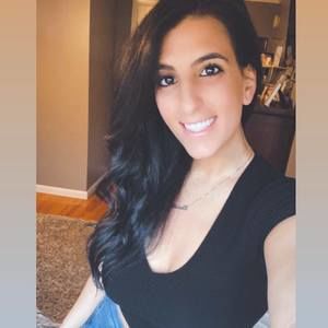 Meet your Posher, Daniella